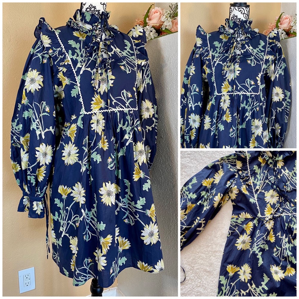 Floral balloon sleeve dress